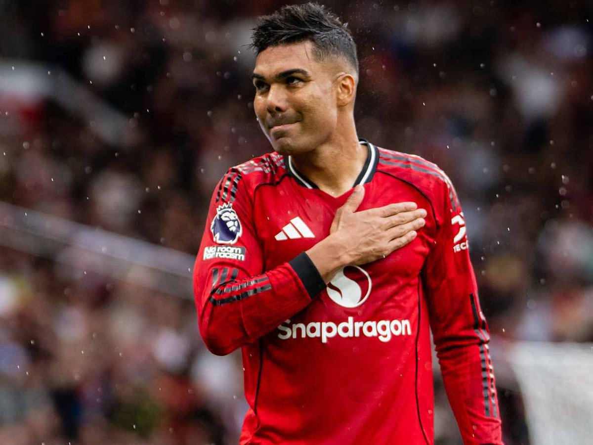 UtdDistrict's tweet photo. 🚨🎙️ | Casemiro:

"I will ALWAYS be a Manchester United fan." ❤️ https://t.co/ctWgwmhZhO