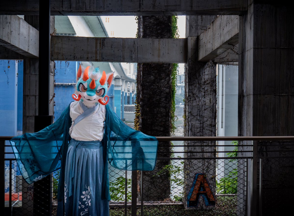 网络不佳，目前无法进行会员登陆
      只能通过游客模式参加游戏

江边的景色很美呢
#FursuitFriday
/w Aspen