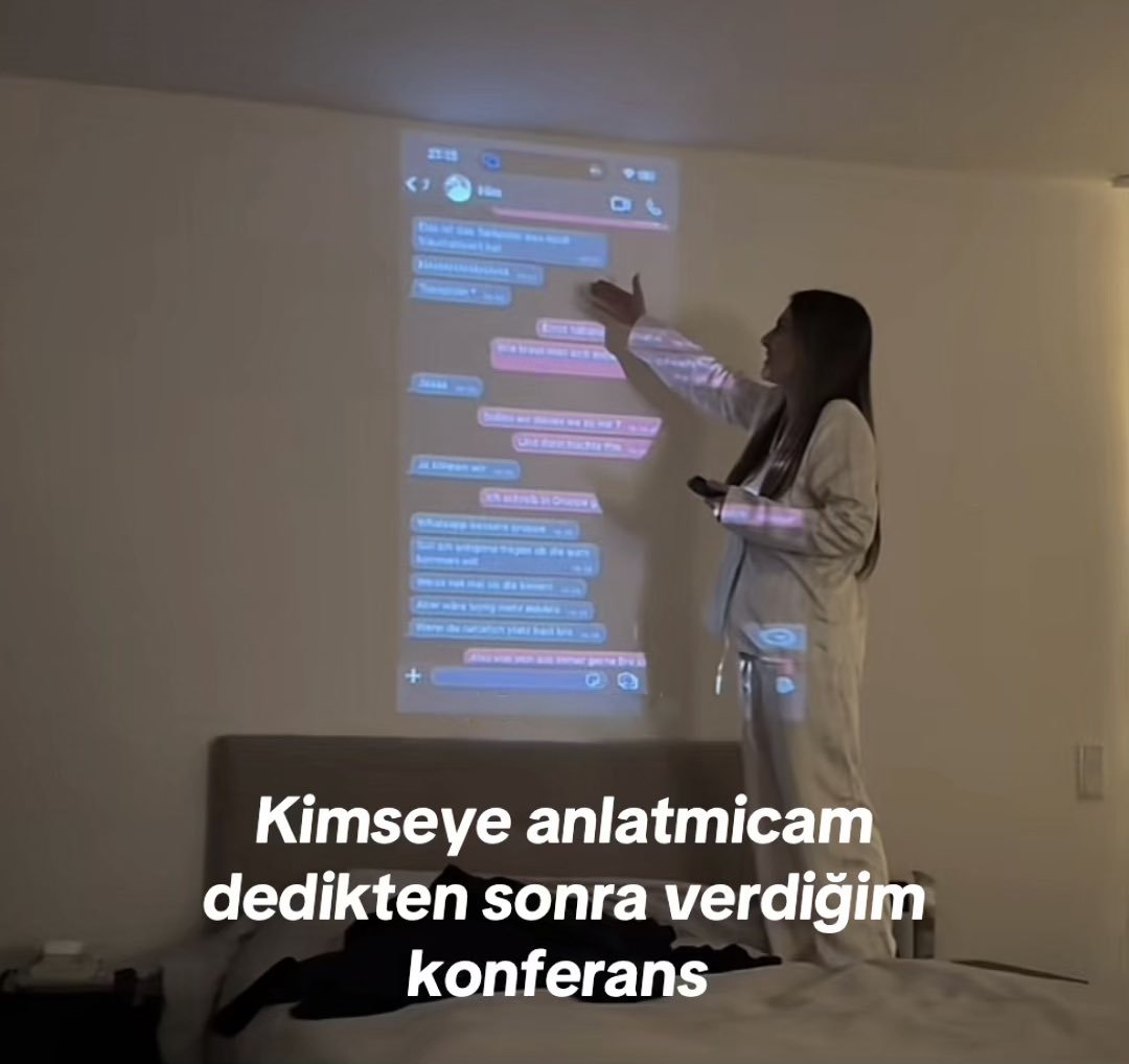 Alya (@alyareckles) on Twitter photo 