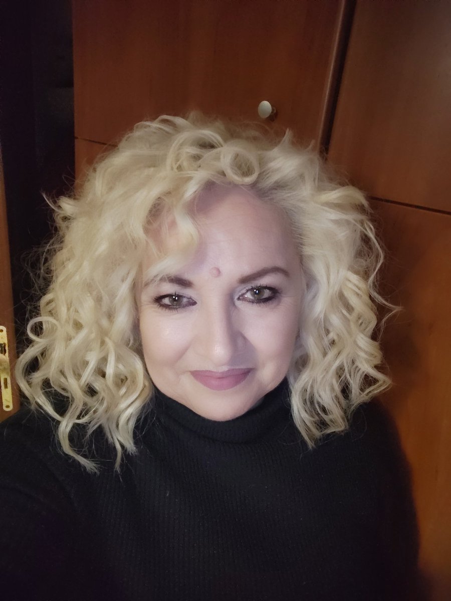 marianthi tweet media