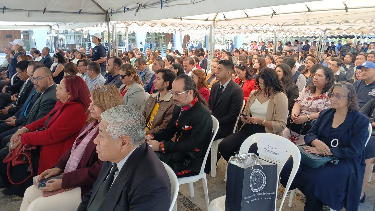 CanalAntigua's tweet photo. 🎓👉🏼 La Universidad de San Carlos de Guatemala conmemora 350 años de historia con un recorrido académico, artístico, cultural y deportivo, fortaleciendo la docencia, investigación y extensión del 22 de enero al 12 de febrero de 2026.
#USAC350 #HistoriaSancarlista #EducaciónGT https://t.co/4ImZ13ILYP