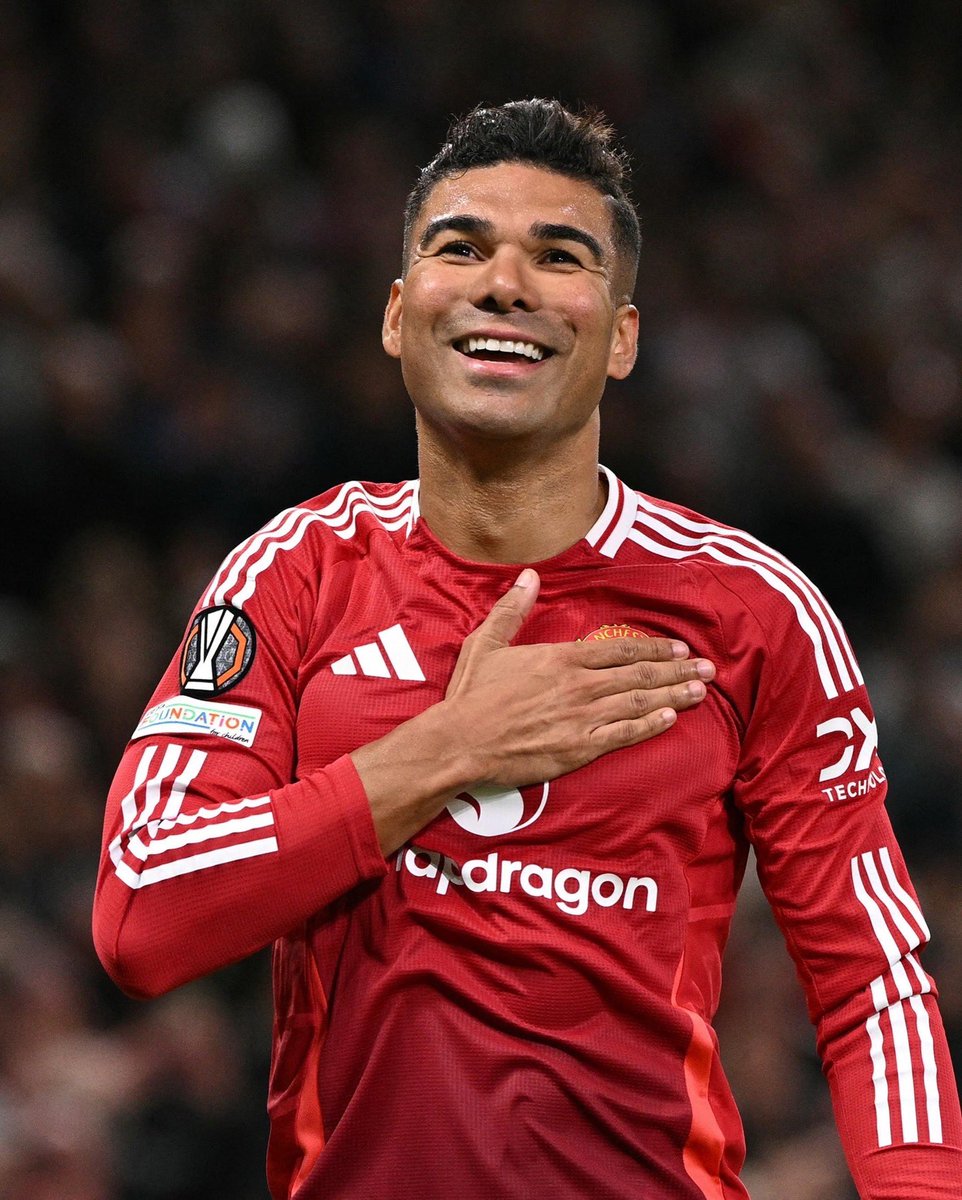 FabrizioRomano's tweet image. 🚨❤️ BREAKING: Casemiro confirms he will LEAVE Manchester United as free agent in June.