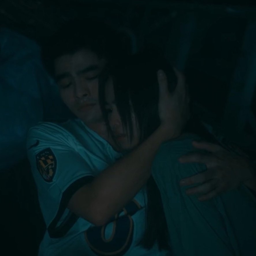jjoniean's tweet photo. ang tanging tao na masisisi lang sa lahat nang nangyari sa magkapatid ay ‘yung nanay nila. they‘re just kids who wanted to feel their mother‘s love and warmth pero pinagkaitan ng mismong nanay. her absence on her kids’ lives impacted them that it scarred their love for each other https://t.co/dKR7LtNmIV