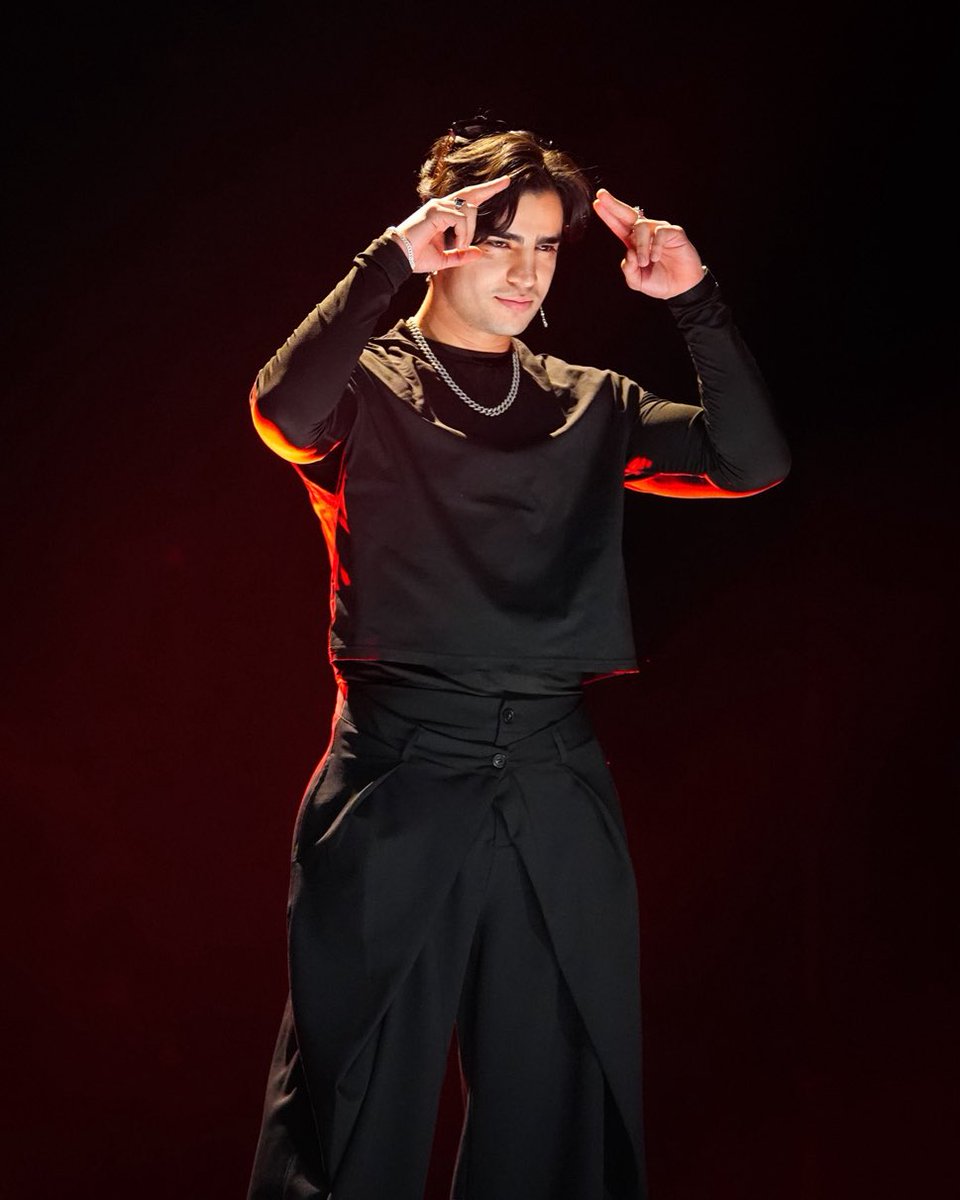 Mercury Fan tweet media