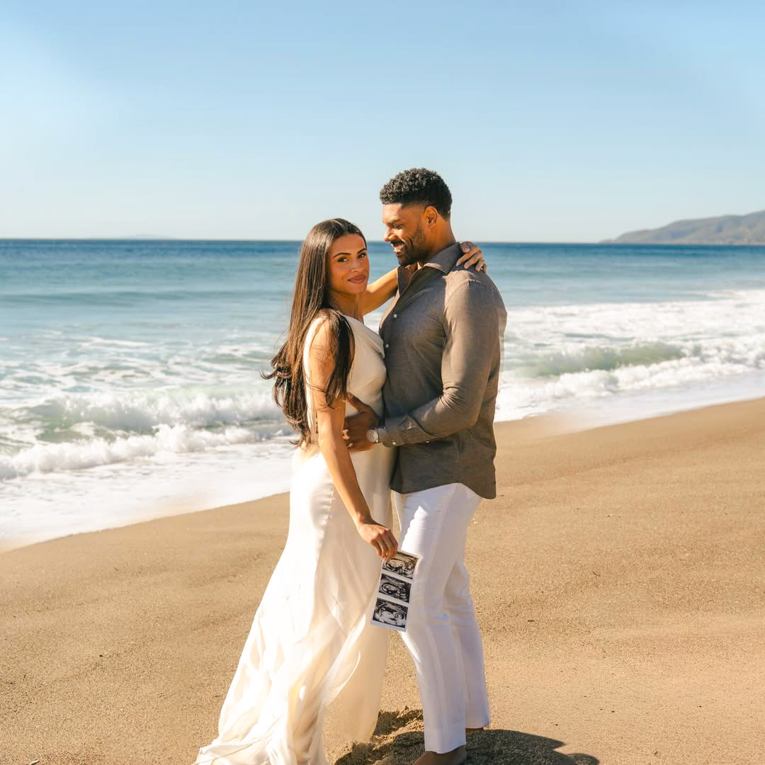 TrackGazette's tweet image. Sydney McLaughlin-Levrone 🇺🇸 expecting her first child with hubby, Andre Levrone!

She won't compete in 2026.