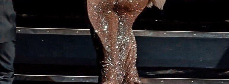RihannaHDR's tweet photo. tap to see THE rihanna photo