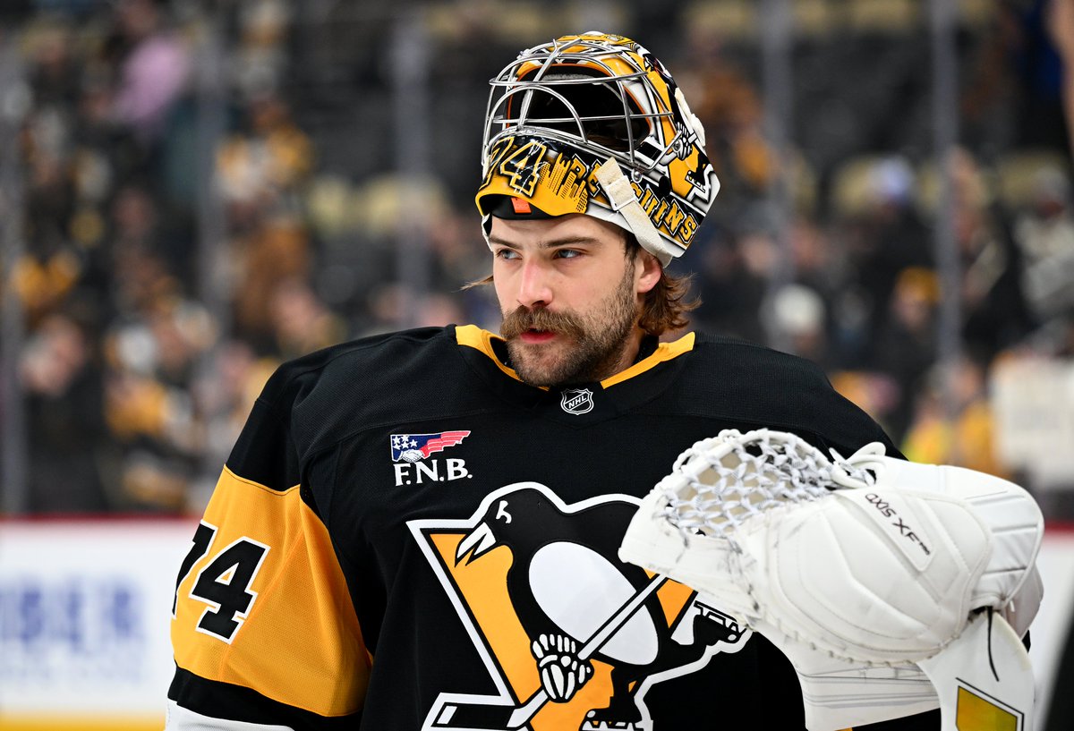 SNstats's tweet image. #LetsGoPens Stuart Skinner Last 7 Starts:

6-1-0
11 GA
1.58 GAA
.933 SV%