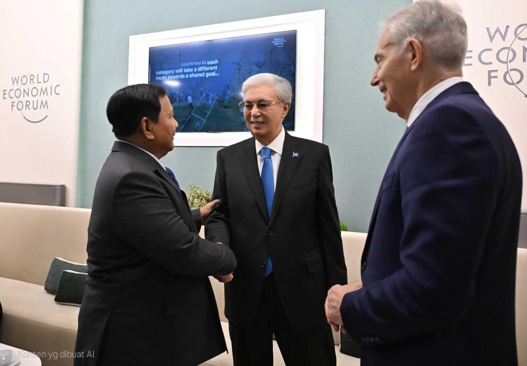 fadjroeL's tweet image. President of the Republic of Kazakhstan H.E. Kassym Jomart Tokayev had met President of the Republic of Indonesia H.E. Prabowo Subianto at World Economic Forum, in Davos, Switzerland ~ #DubesRIKazakhstanTajikistan #IniDiplomasi @Kemlu_RI @PEDOMAN_id #DubesFADJROEL @TokayevKZ