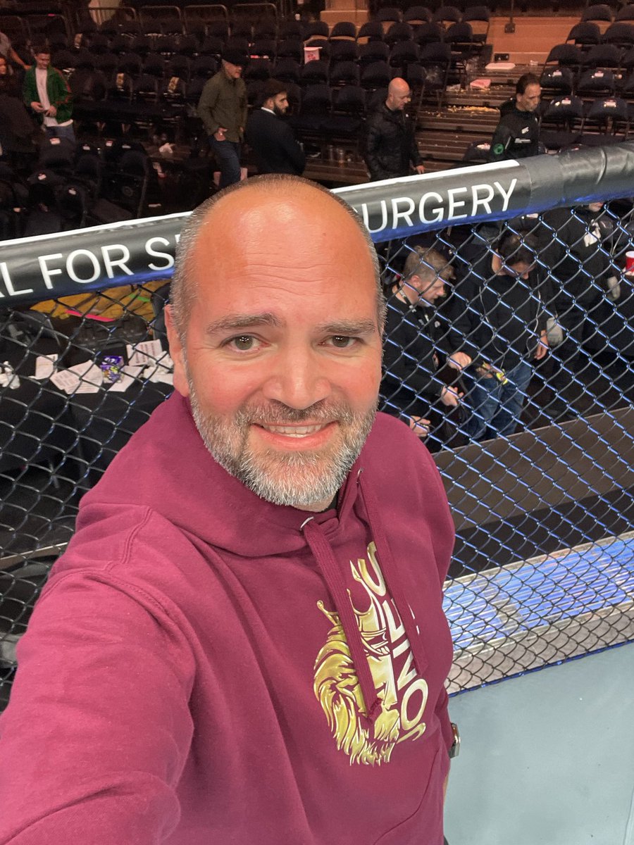 MonsterChrisC's tweet photo. Huge shoutout to @UFCStrike &amp; @JoinFightID for the incredible access! 👊From meeting my favorite fighters and getting seats at numbered events to stepping inside the octagon. If you aren’t following what they are doing, you’re missing out on the best fan experience in sports! https://t.co/4EY10wdasQ