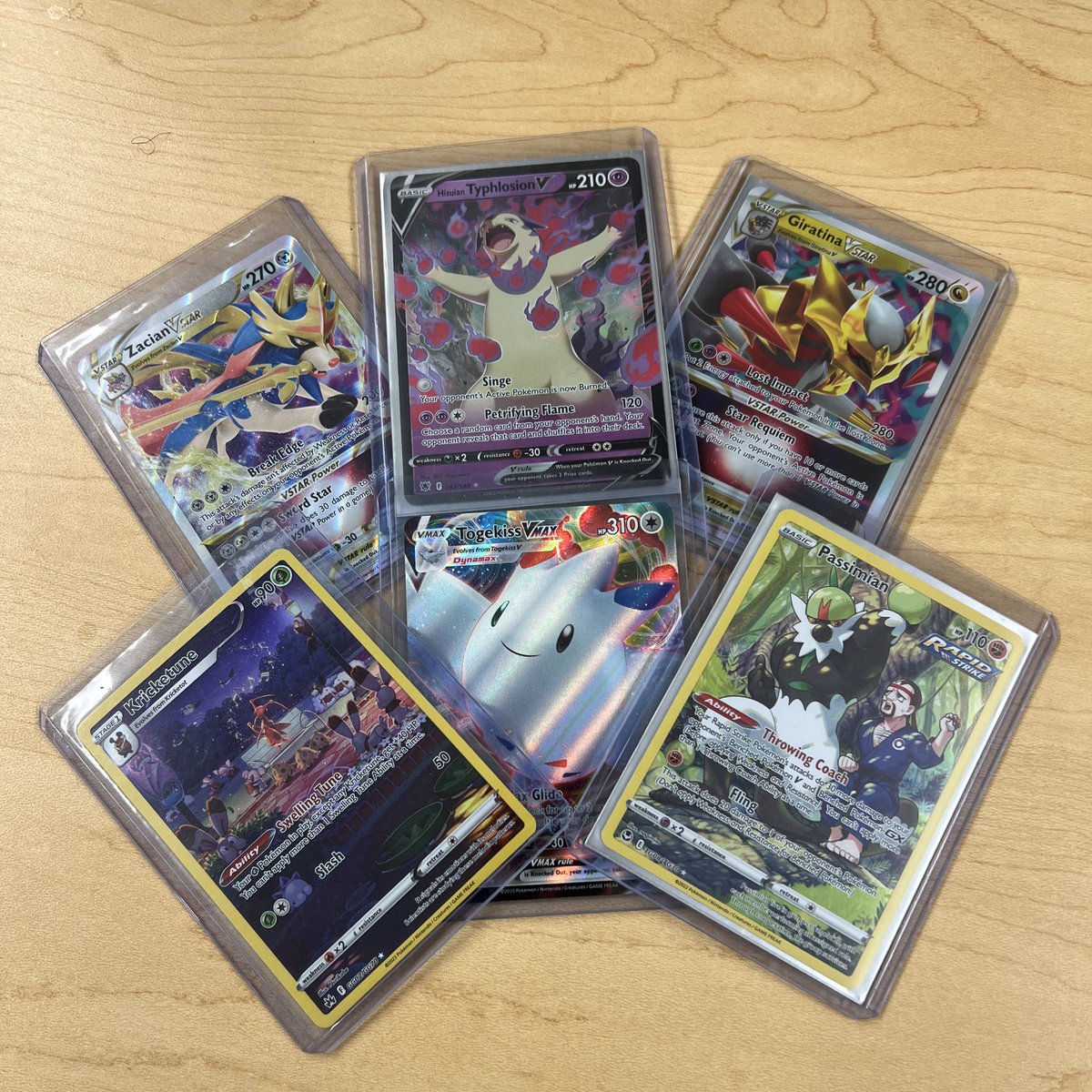 I’m gonna start posting my #PokemonTCG pickups on here. I’ve been having a great time collecting again especially with all the beautiful cards out there 

I got these at a pawn shop about two weeks ago. Definitely was not on the bingo sheet 🤣 but a pleasant surprise 
#Pokemon