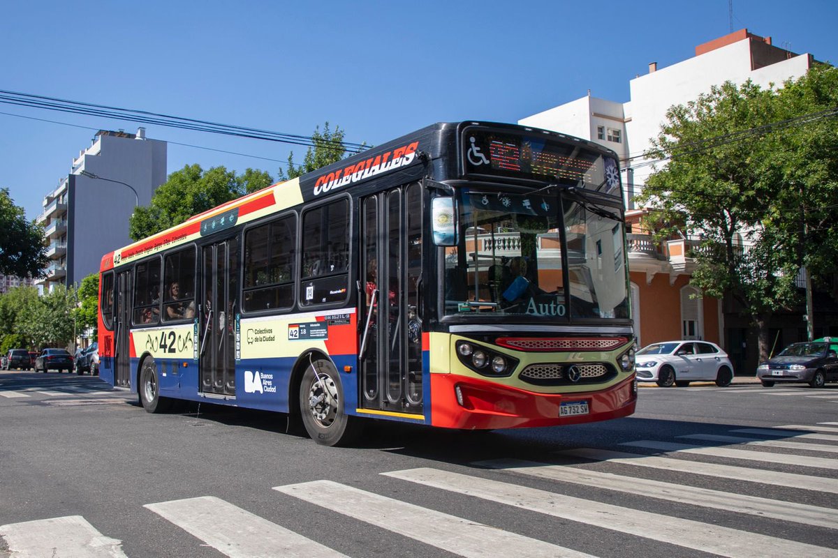 La línea 42 suma el nuevo Ramal C, que conecta el Parque de los Niños en Núñez con Nueva Pompeya, uniendo el sur y el norte de CABA. 

Seguimos mejorando la movilidad en la Ciudad con mejor conectividad, viajes más directos y mejores tiempos para miles de pasajeros todos los