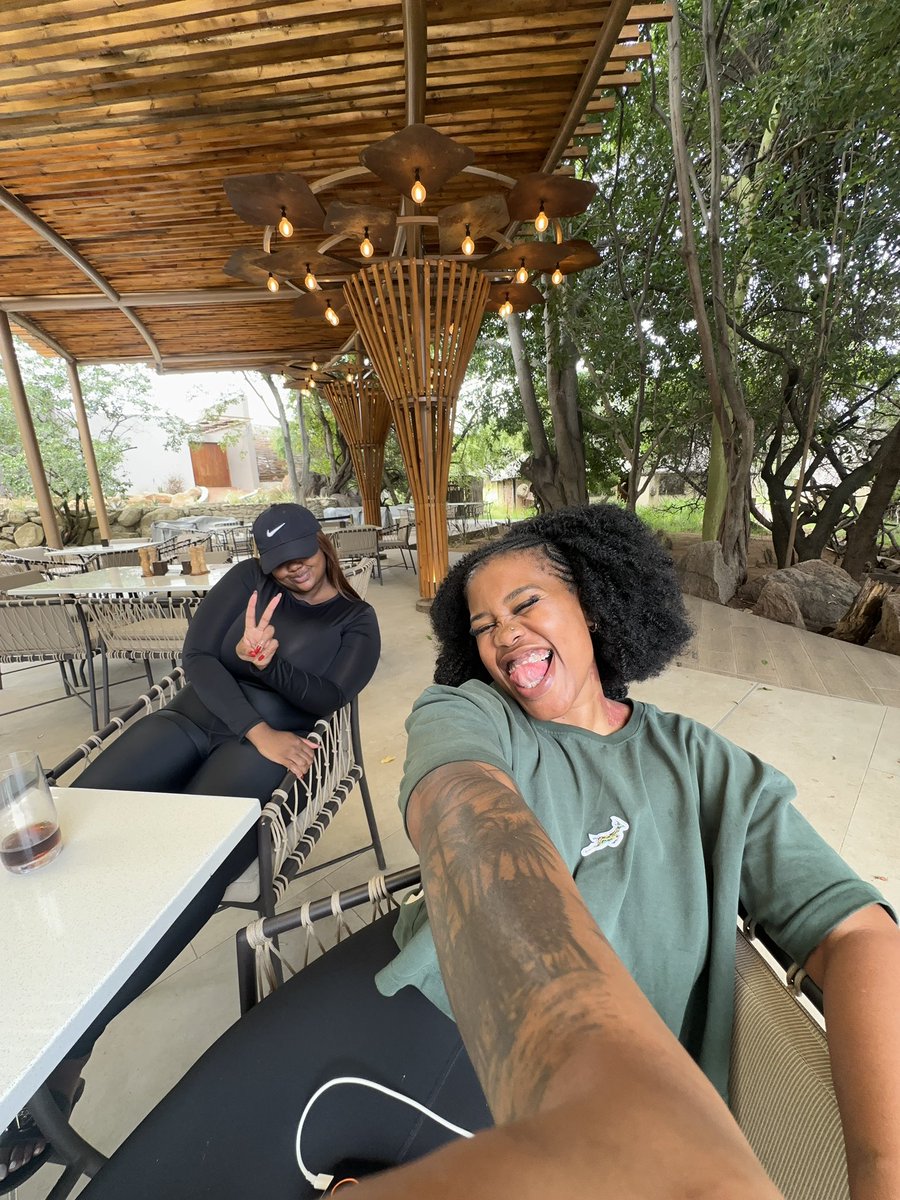 XOLI MFEKA🍑😈 tweet media