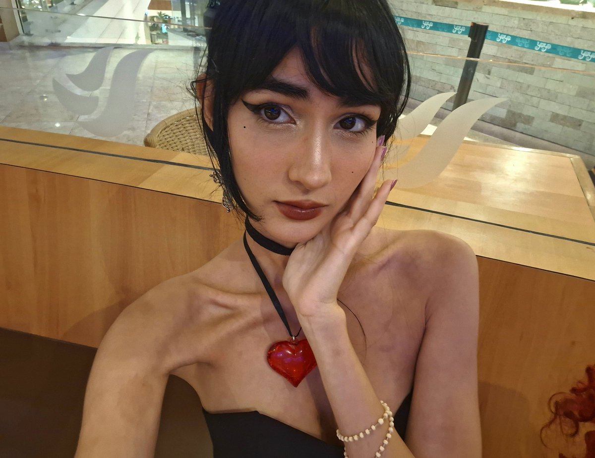 YUTAG4DO's tweet image. ontem fui no teatro