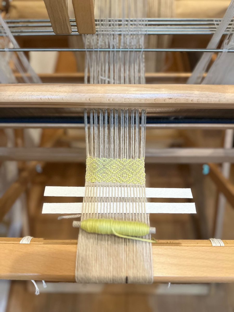 《 暮らしのぬくもり展 》
手紡ぎの羊毛と手織りの小物

❄︎❄︎- Koriolis Textiles  手織り体験 -❄︎❄︎

1 / 24sat. 【 麻まるしぇ 】
グーズアイ柄のミニコースター作り
10:00 - 15:00
1,500yen. 30分程
麻廼や店内スペースにて

ご予約不要でご参加いただけます。