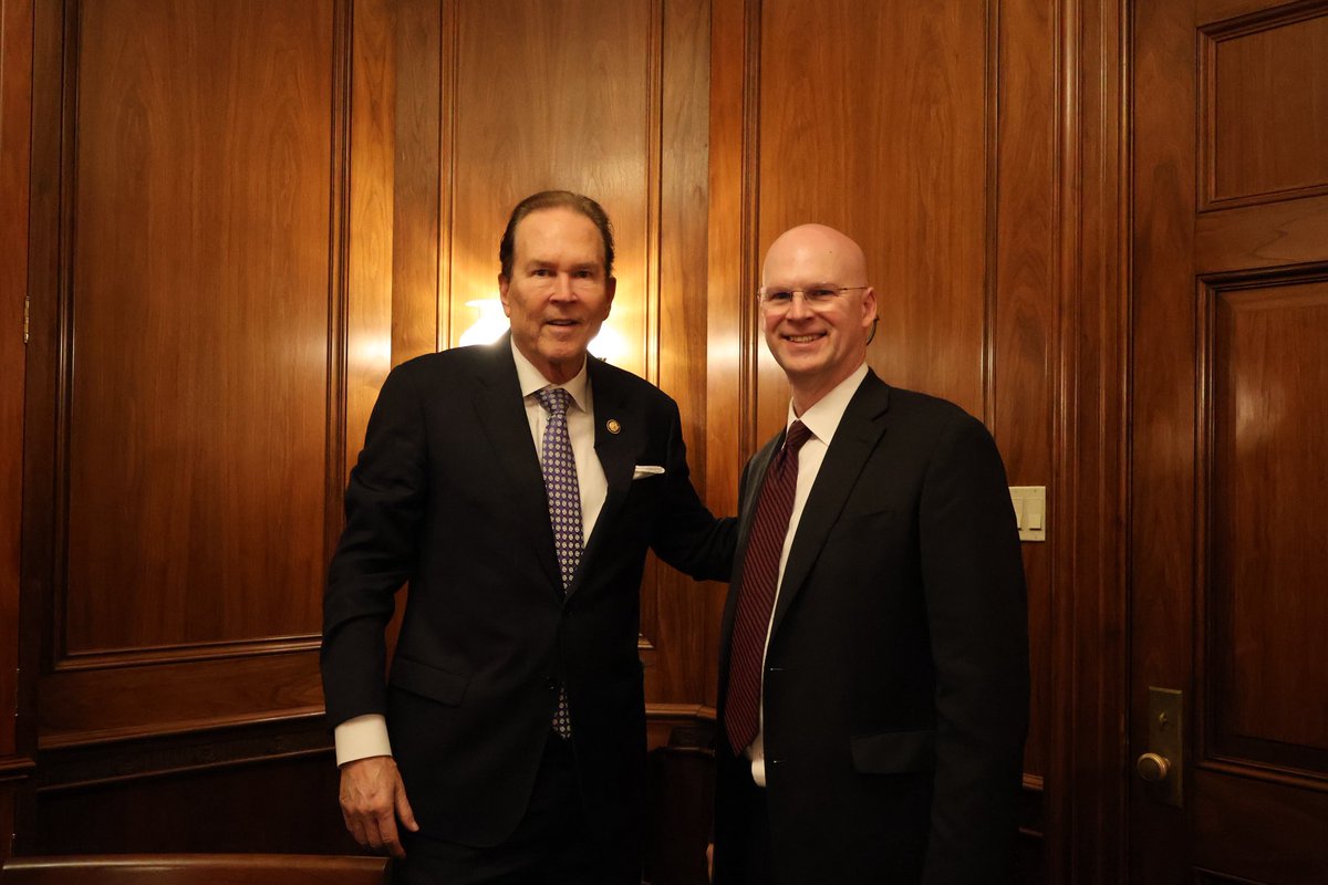 Image for the Tweet beginning: Health care works best when