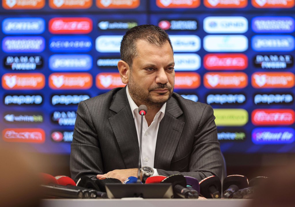 Geldiğin günün sabahı o kadar karanlıktı ki gidince açacak güneşi hayal bile edemezsin defol git bu takımın başına gelmiş en kötü şey <a href="/Trabzonspor/">Trabzonspor</a> #ErtuğrulDoğanİstifa