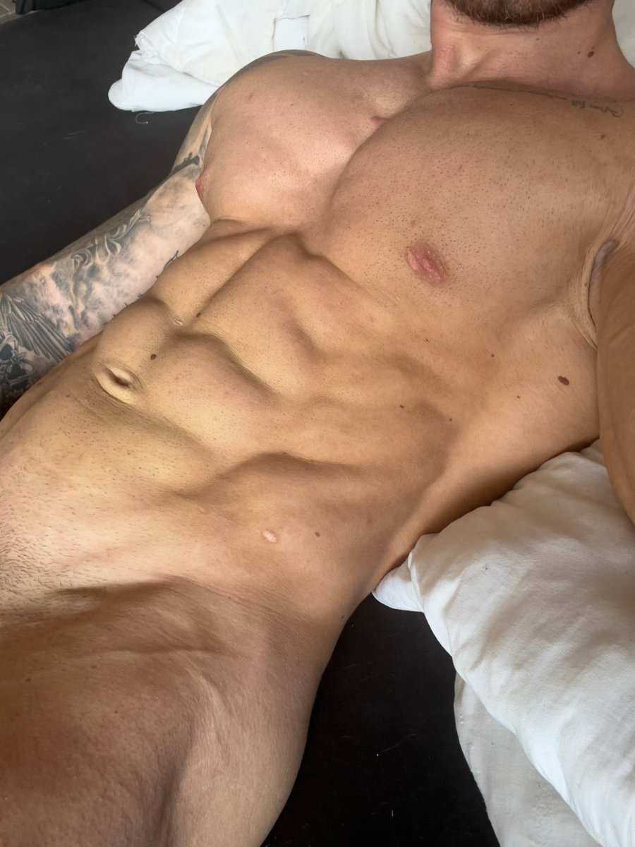 Chudai
All my content linktr.ee/bigrayvip