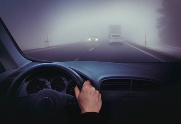 E_Coslada's tweet photo. Cómo conducir con niebla👇

✅Si te encuentras con un banco de niebla, hay varias reglas que no debes olvidar.

✔Nunca pararse en un arcén.

��Encender las luces antiniebla.

✔Reducir mucho la velocidad.

✔Circular siguiendo las marcas longitudinales.

¿Qué te parece?😊 https://t.co/hQfRjrdKHF