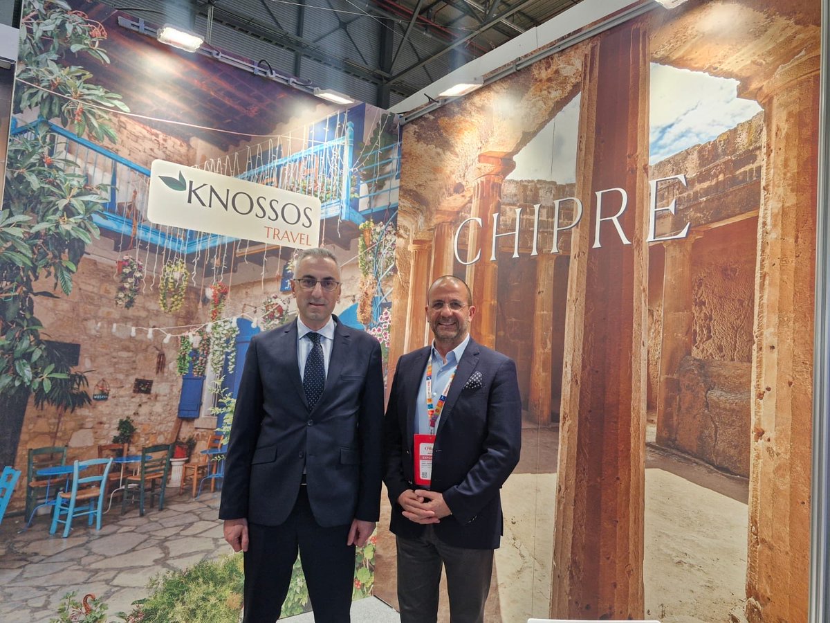 El Embajador visitó hoy el stand de <a href="/KnossosTravel/">Marios Hadjipanayis</a> en #FITUR2026. Agradecemos su participación en FITUR y sus continuos esfuerzos por impulsar el flujo turístico desde España hacia Chipre. Ευχαριστούμε! 🇪🇸✈️🇨🇾