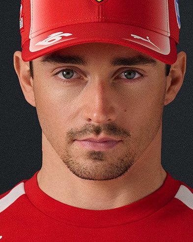 2000SLECLERC's tweet photo. DAMN GIRL WE SEE EM https://t.co/59FyeKIGnm