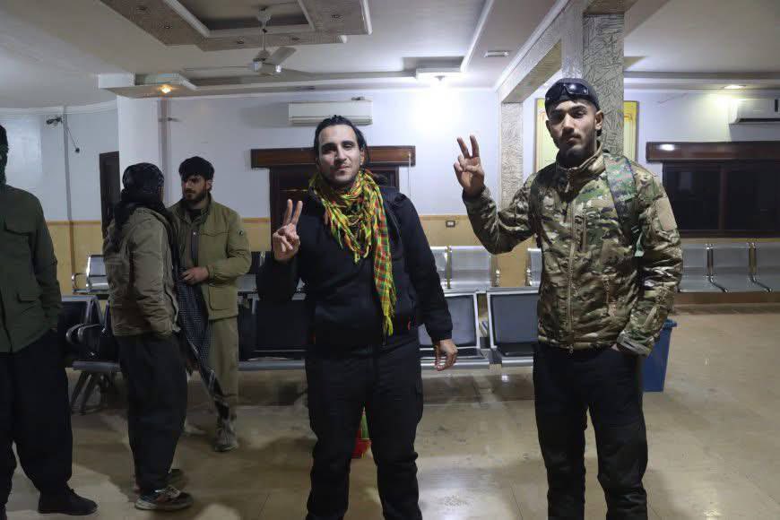 HamamIssa7's tweet image. وصول الدفعة السابعة من أكراد ايران إلى القامشلي للقتال بصفوف قسد