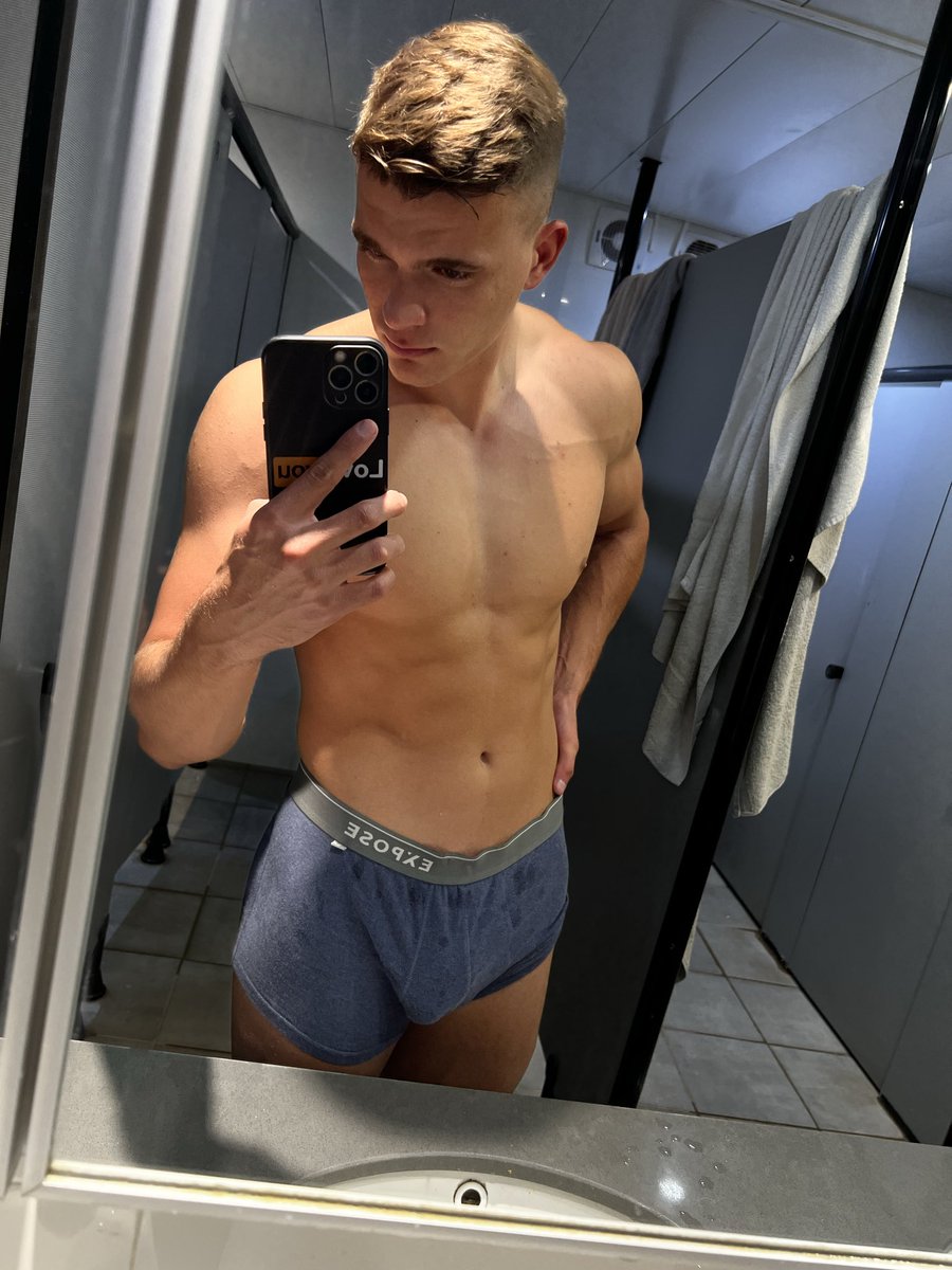 DimFinch's tweet image. You know where to find more.🔥
🔗 onlyfans.com/officialdimfin…