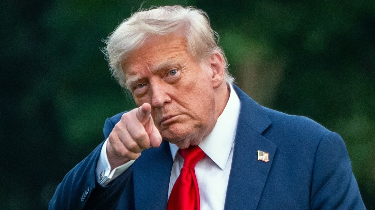 TheIllusion111's tweet photo. Trump Proclaims ‘God Is Very Proud’ of His First Year Back in the White House
https://t.co/q1wxQzv0CP
#endtimes #loversofself #pride #thebible #JesusIsComingSoon #god #jesus #jesuschrist #salvation #war #satan #repent #faith #donaldtrump https://t.co/zNerKKtwzo