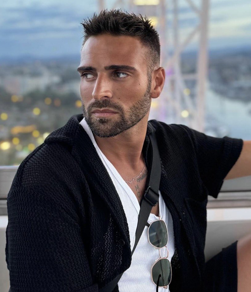 konradhawkins's tweet photo. #bogosse #sexyboy #gayfriendly #malemodel #photoshoot #gayboy https://t.co/R9UEQ9I7g8