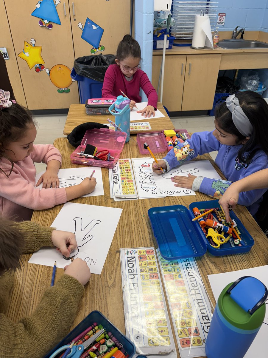 Learning about our trusted adults 🩷 #wearewss