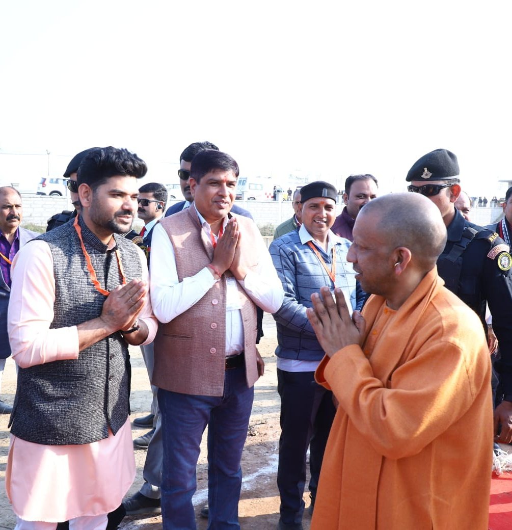 आज जनपद मेरठ के सरधना विधानसभा के सलावा में निर्माणाधीन #मेजर_ध्यानचंद_खेल_विश्वविद्यालय में आगमन पर #उत्तर_प्रदेश के यशस्वी #मुख्यमंत्री माननीय श्री #योगी_आदित्यनाथ जी का स्वागत अभिनंदन किया 💐
<a href="/myogiadityanath/">Yogi Adityanath</a> जी