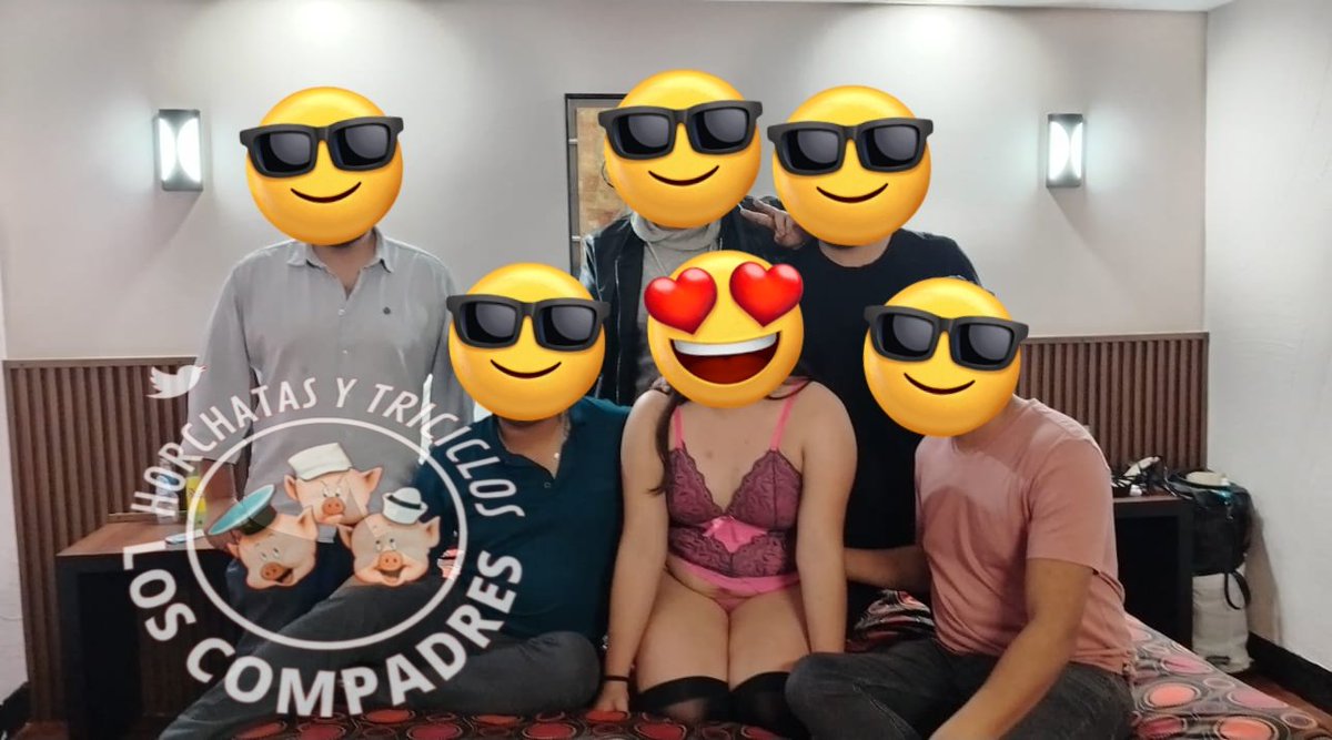 Loscompaxx's tweet photo. Más momentoxxx del primer gang bang de @Brunodanny555 con @Loscompaxx hay a ver si saben los vatos pos que no 😉😉😉🤦
Esos compadrexxx son unos loquillos https://t.co/dl0fhCBSgL