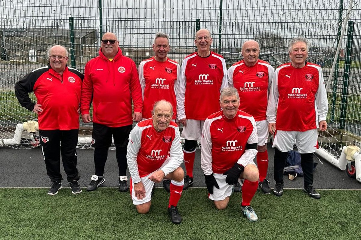 FTFlyersFC's tweet photo. ⚽️ FRIENDLY FIXTURE ⚽️ 

Well done to our over70's squad who won a friendly fixture today away at Blackpool Senior Seasiders. 👏 ⚽️ 

Blackpool  0
Fleetwood   2

#OnwardTogether https://t.co/idB43EQLSf