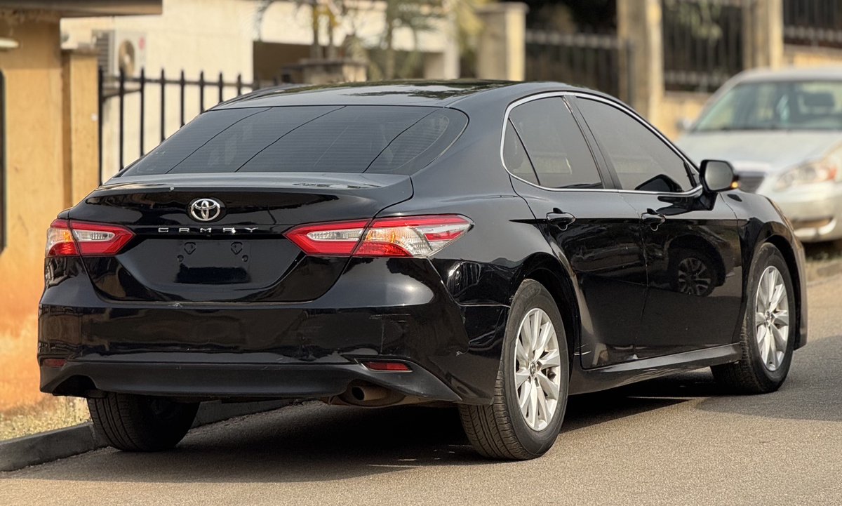 TOYOTA CAMRY LE
Belgium standard 2018 Keyless 
Original duty ☑️
🏷️19.9m
📍Abuja
