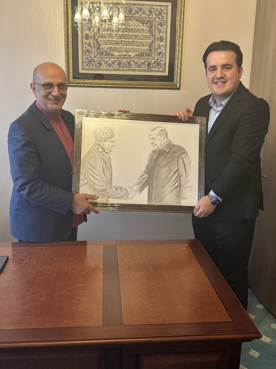 Kıymetli hocam, değerli büyüğüm <a href="/HalimHoca61/">HalimHoca</a> Ankara’da ziyaret ettim. Ellerini öperek hayır dualarını aldım. Rabbim başımızdan eksik etmesin.