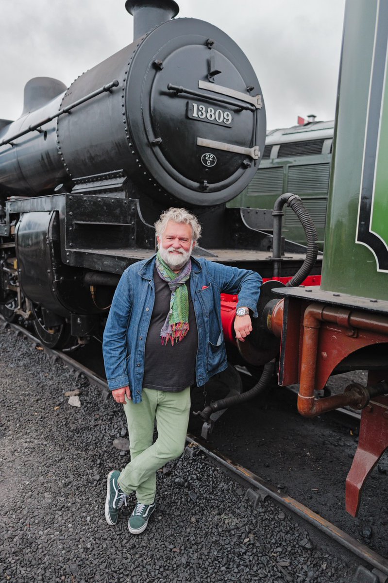 Yeti Television tweet media