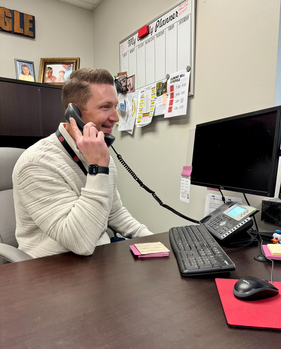 LCSforKids's tweet image. CELEBRATE 100: Today marks the 100th day of school across the district! At @ElkmontHS , Mr. Aderholt and his staff are celebrating by making 100 positive phone calls to parents and guardians about their student.