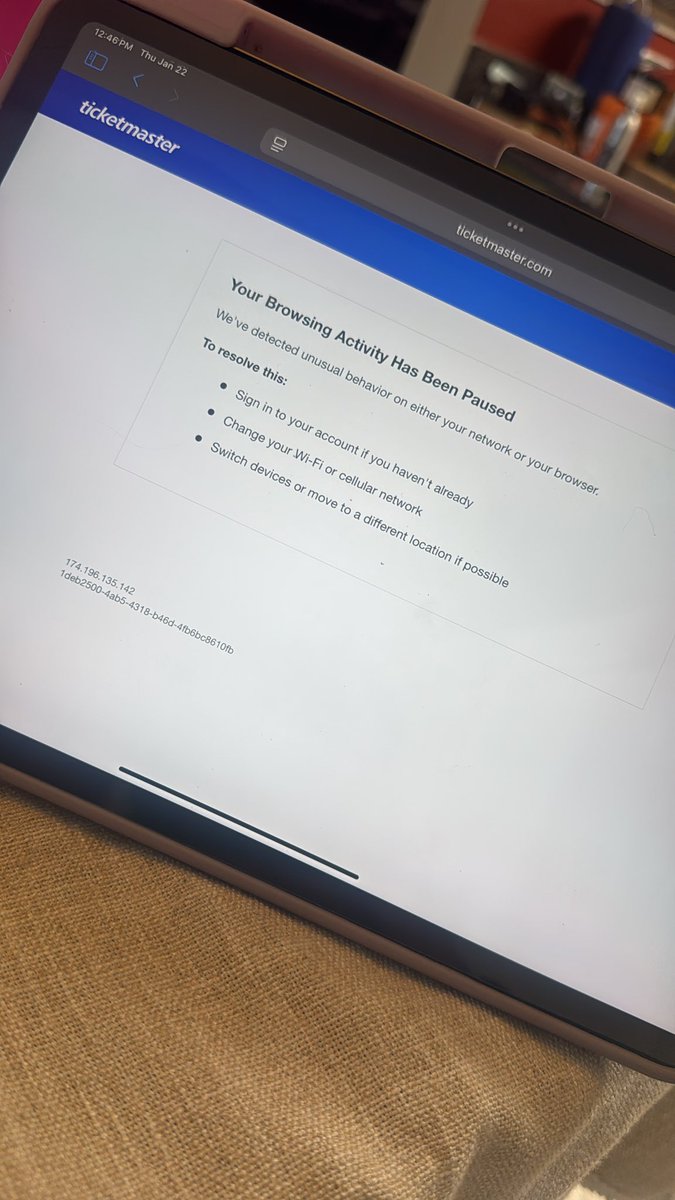 LeighBabes88's tweet image. IM BAWLING 😭😭😭 my internet was shit and just stopped responding I lost out of MetLife and now I can’t get back into @Ticketmaster 💔💔💔💔