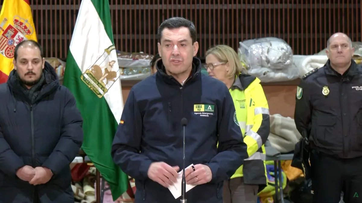 Juanma Moreno declara que "ahora no es momento de pedir cuentas al gobierno", como sí ha hecho Isabel Diaz Ayuso.
Hace dos días dijo: "No es el momento de ver las causas, sino de ayudar"

Cuándo es el momento, Juanma... Cuándo...!!!