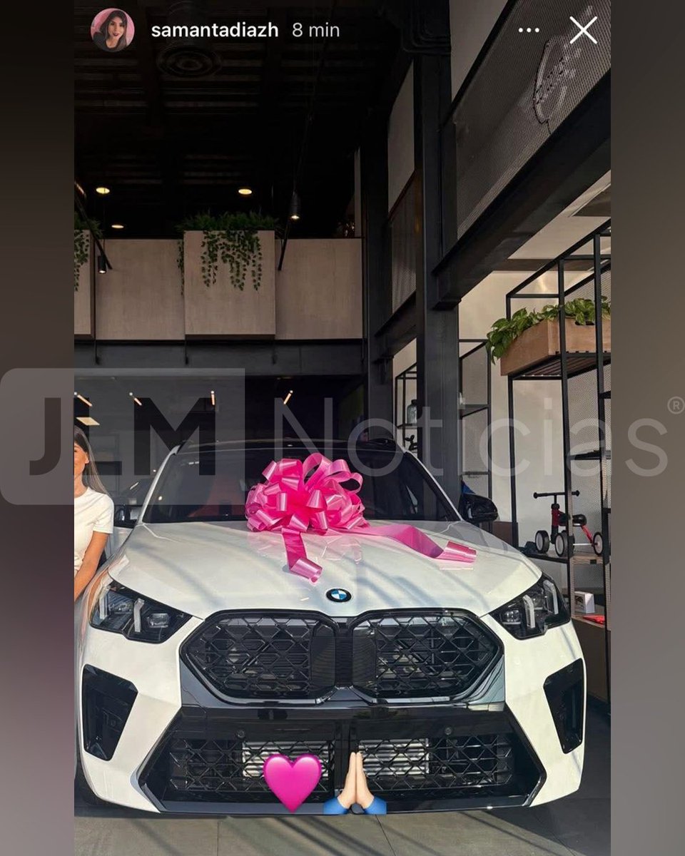 JLMNoticias's tweet image. ¿Qué pedo con Veracruz?

Ayer el alcalde de Catemaco fue visto en un palco del Santiago Bernabéu de Madrid.

Hoy, Samantha Diaz, esposa del alcalde Morenista de Tantoyuca, Roberto San Román, en redes presumiendo una BMW X2 de 1 millón de pesos! 

¡Bendita austeridad!

Visita…