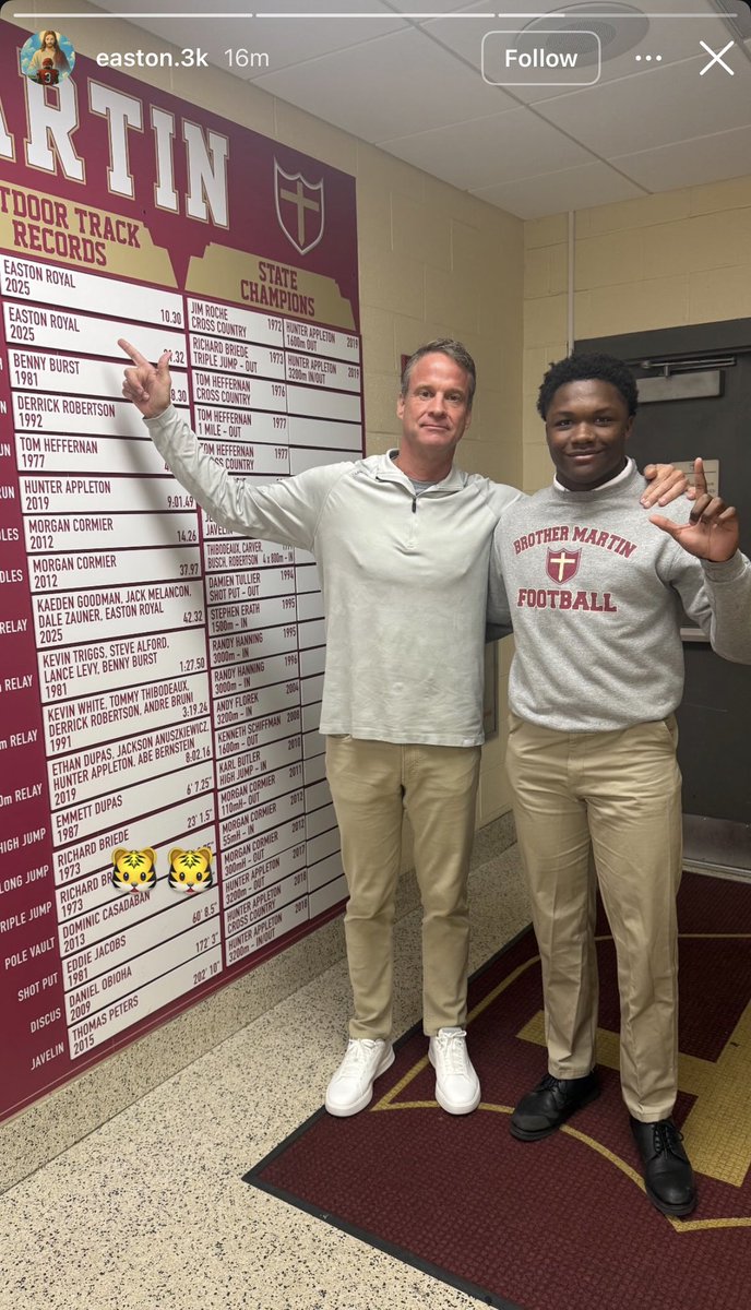 znagy20's tweet image. Lane Kiffin made his way down to New Orleans on Thursday to visit the No. 1 WR in America: Easton Royal.

The five-star prospect out of the Bayou State revealed a commitment to Texas last fall.

Now, Kiffin and Co. are putting a foot on the gas for the No. 1 WR in the 2027 class.