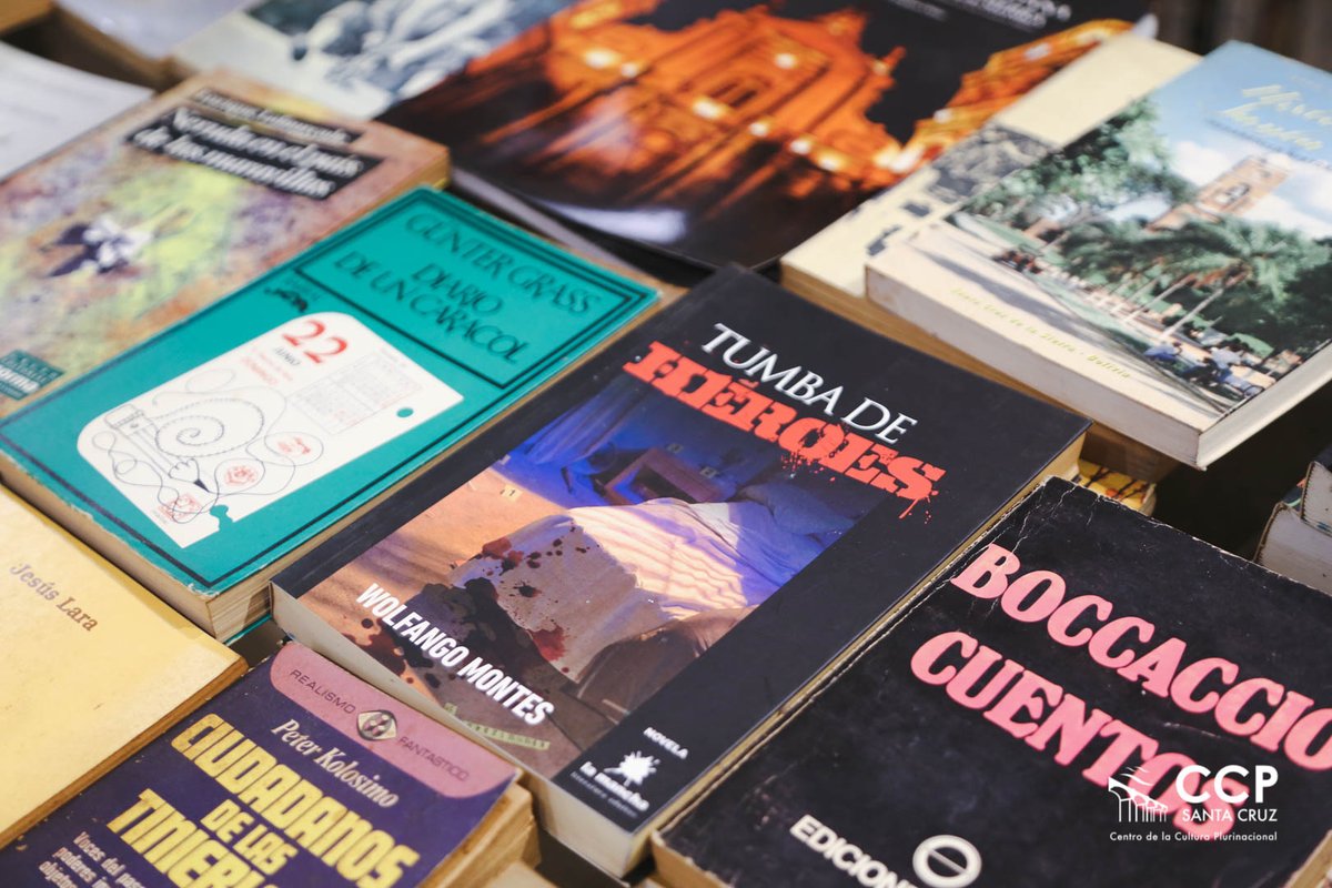 CCPSCZ's tweet photo. #CCP| El CCP crece gracias al cariño y confianza de amigas como la poeta Alejandra Barbery, quien eligió nuestra biblioteca para donar parte de su colección personal.

¡Gracias querida Alejandra por confiar en este espacio, donde tus libros serán cuidados y queridos! https://t.co/mDKdd2ZbfY