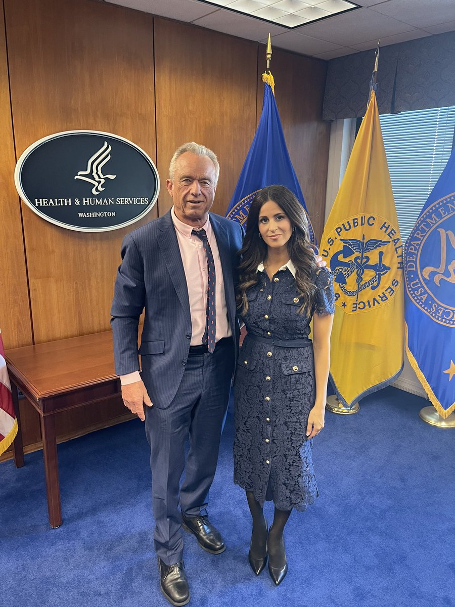 LilaGraceRose's tweet image. Met with Secretary Kennedy this morning. We discussed in depth the dangers of the abortion pill. 

Abortion pills killed 600,000 babies last year and severely physically harmed 11% of the women who took the pills.