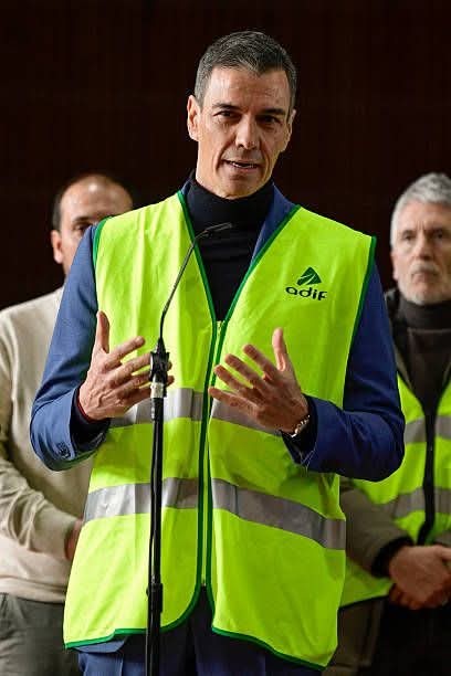 Manuel ,Socialdemócrata, Humanista 🏳️‍🌈🌹🇪🇦 tweet media