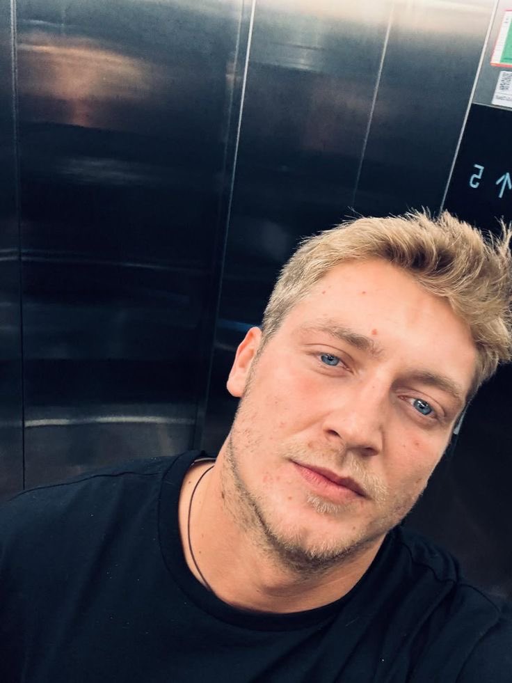 dörtlü fotograflara geçiyoruz bu tweeti en sevdiğiniz dört fotografıyla alıntılayın

SeniSeviyoruz ErdemŞanlı