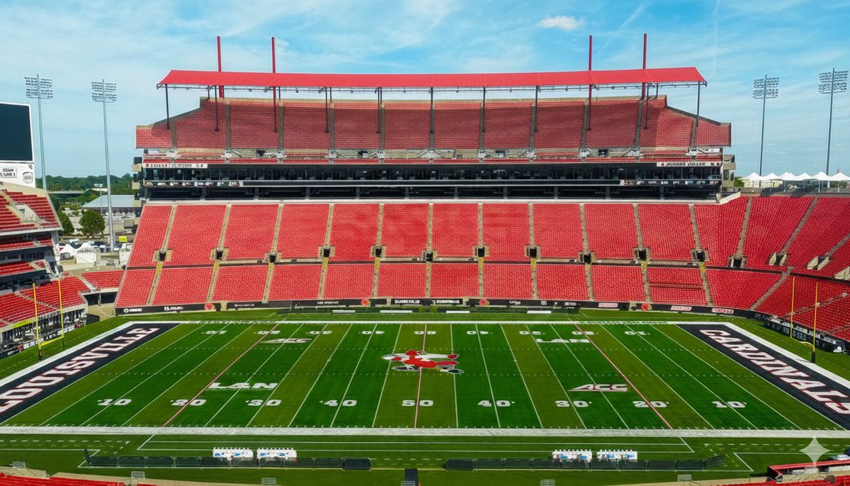 CardinalCraze_'s tweet image. I'd personally love to see some shade added to the Flight Deck.

What do you think? #L1C4 #GoCards