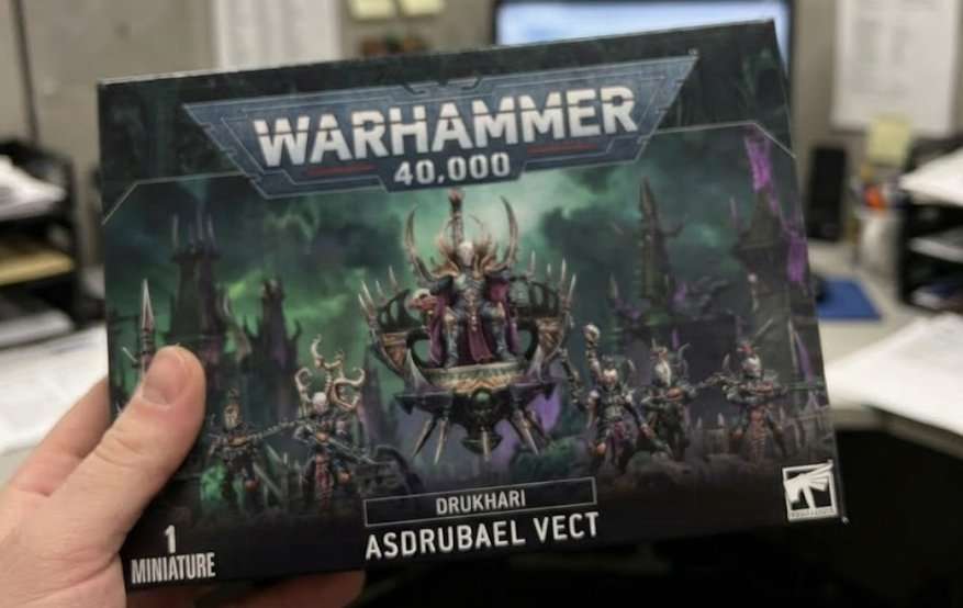 HeartShapedTear tweet media