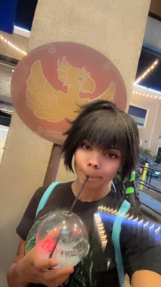 tsubasasleftnut's tweet photo. Although it isn’t Final Fantasy VII, Prompto and Noctis were the easiest to whip up. My bf already had the cosplay and Noctis was just easy. 

Went to Bobabear’s event before they closed. Love our random adventures together. Always nice to be silly characters with the goober💕 https://t.co/GPzjRZ6DeA