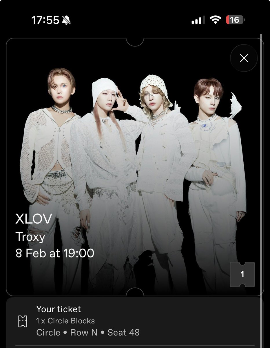 Gigi IS SEEING BTS tweet media