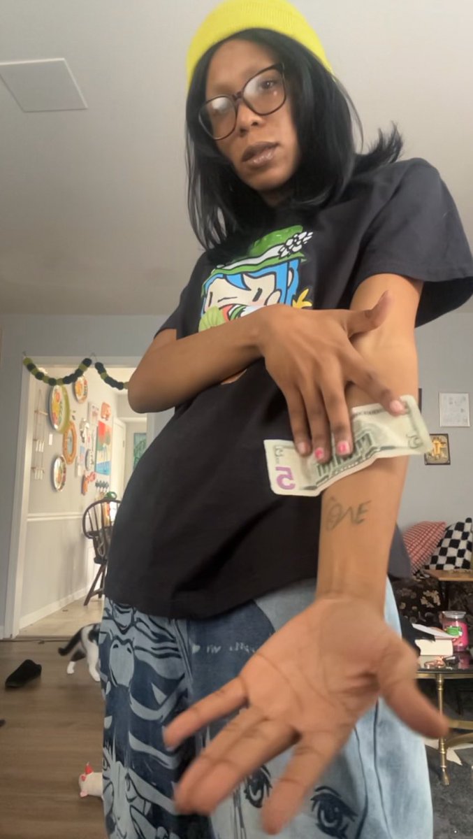 junie patooter tweet media