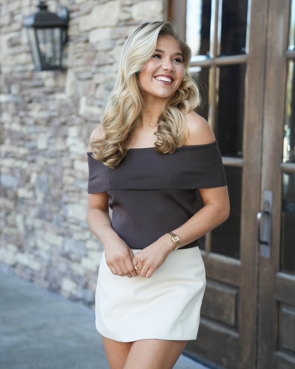 Pants Store tweet media